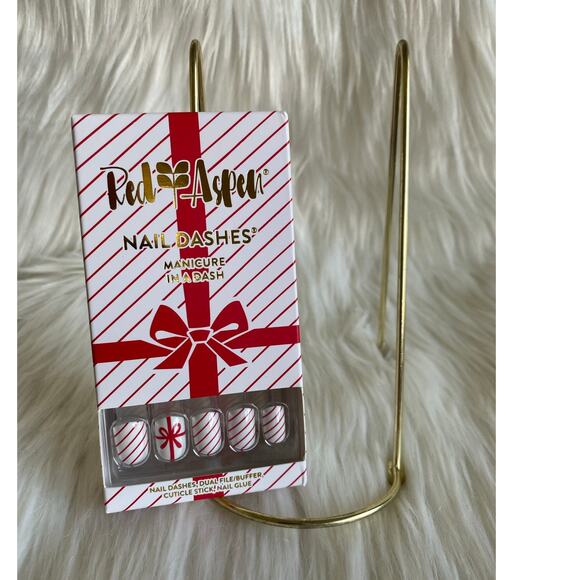 Red Aspen Nail Dashes- Sandra's Silk Bow (Short Square Christmas Nails) - Picture 1 of 3